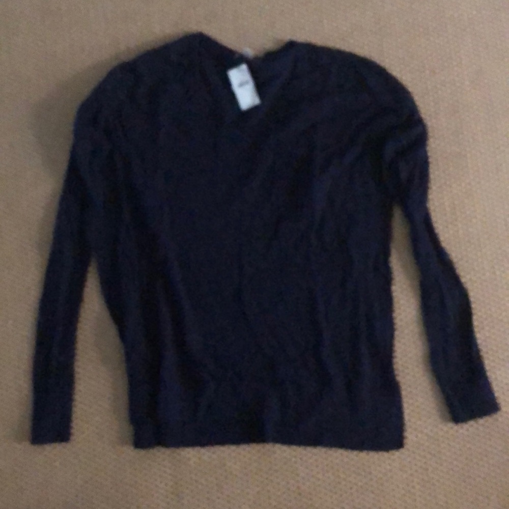 Gap lightweight navy sweater